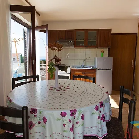 Nice With Terrace And Grill For Use * Malinska